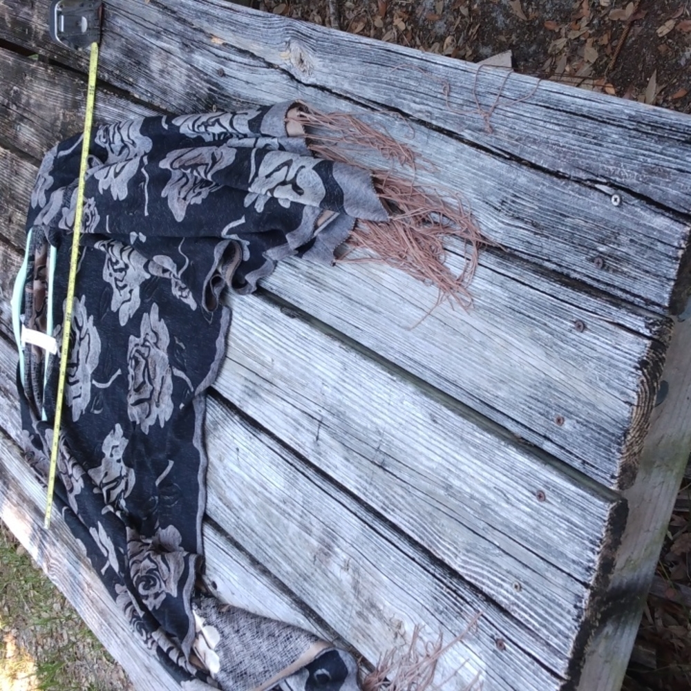 Kokomo Women's NWT shawl beautiful!  One size fits all. - Picture 9 of 12
